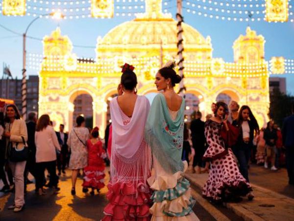 Chicas en la Feria de abril de Sevilla