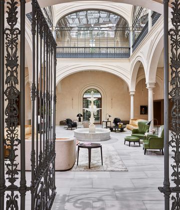Entrada del Hotel Mercer Sevilla