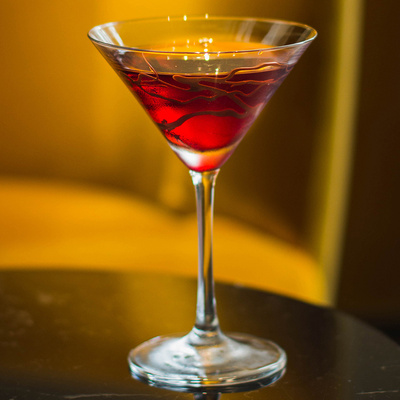 Cóctel del Fizz Bar en el Hotel Mercer Sevilla